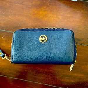 Michael Kors leather navy wallet with wristlet